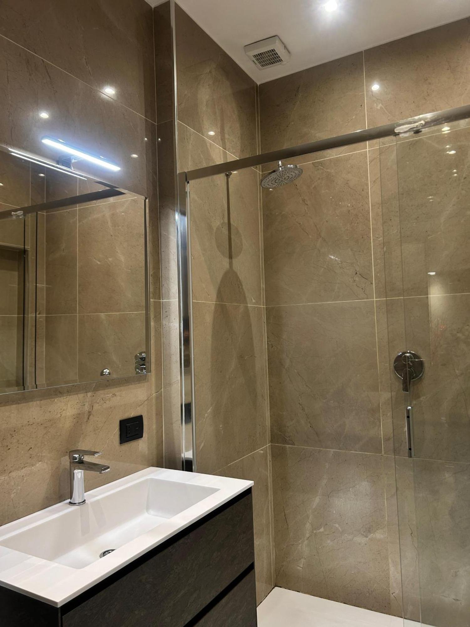 מילאנו Davinci Apartament Near Duomo מראה חיצוני תמונה